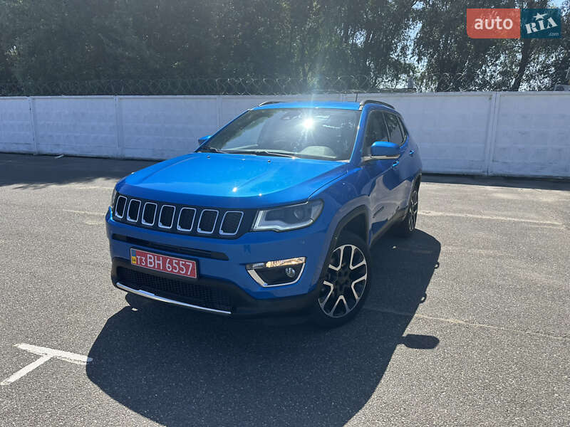 Внедорожник / Кроссовер Jeep Compass 2017 в 