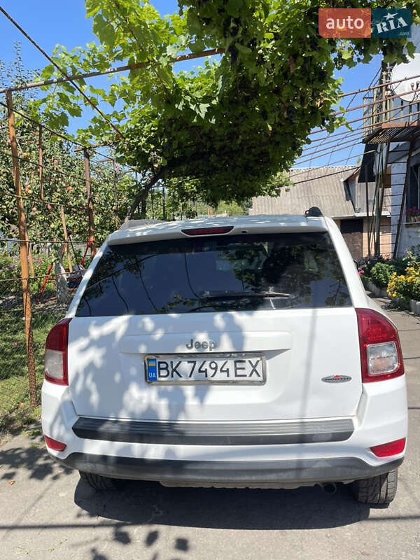 Позашляховик / Кросовер Jeep Compass 2011 в Рівному фото 4 Позашляховик / Кросовер Jeep Compass 2011 в Рівному