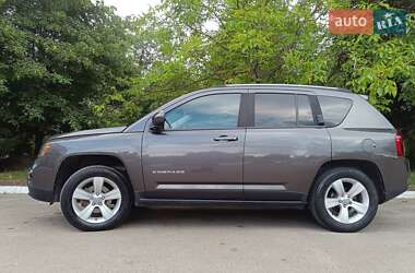 Внедорожник / Кроссовер Jeep Compass 2016 в 