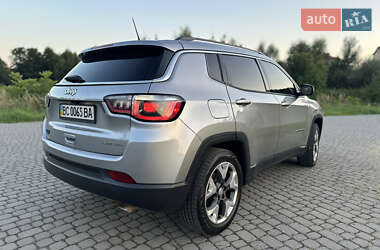 Внедорожник / Кроссовер Jeep Compass 2018 в 