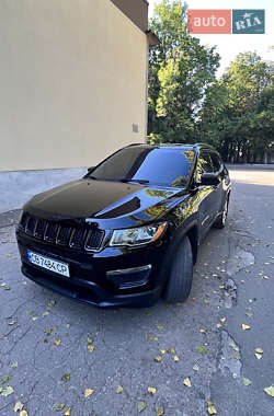 Внедорожник / Кроссовер Jeep Compass 2017 в Чернигове