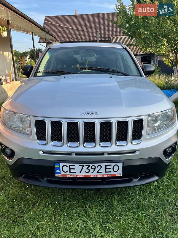 Внедорожник / Кроссовер Jeep Compass 2011 в Черновцах