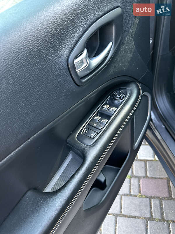 Внедорожник / Кроссовер Jeep Compass 2019 в Ивано-Франковске фото 25 Внедорожник / Кроссовер Jeep Compass 2019 в Ивано-Франковске