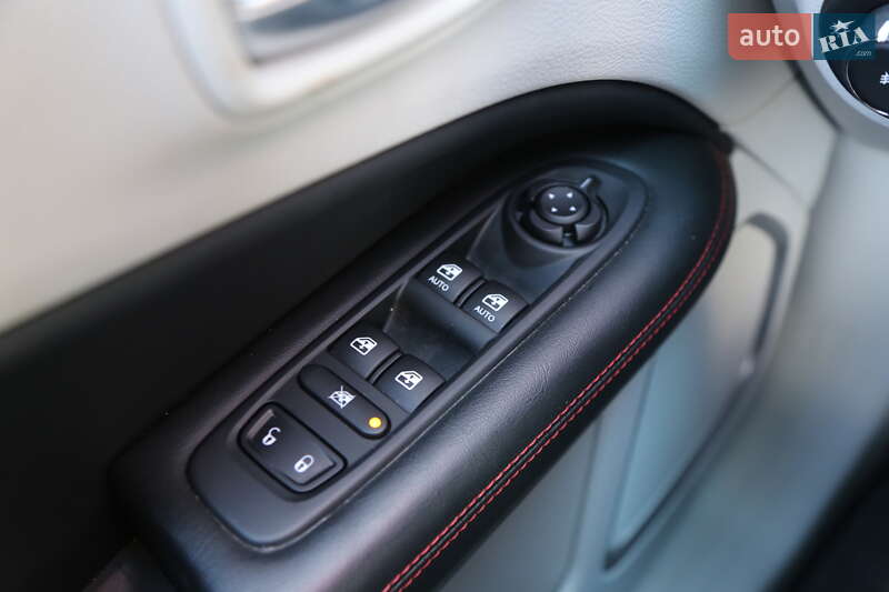 Внедорожник / Кроссовер Jeep Compass 2019 в Киеве