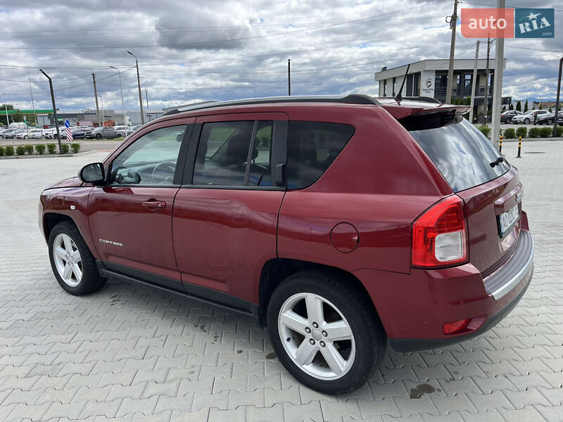Внедорожник / Кроссовер Jeep Compass 2012 в Хусте