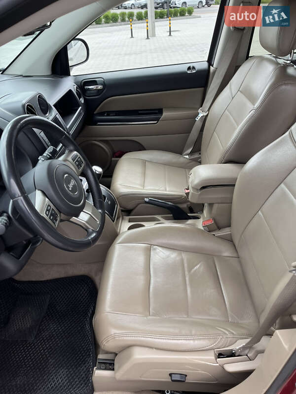 Внедорожник / Кроссовер Jeep Compass 2012 в Хусте