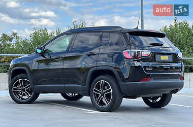Внедорожник / Кроссовер Jeep Compass 2022 в 
