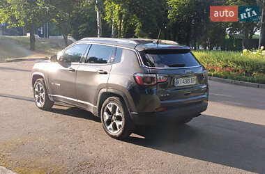 Внедорожник / Кроссовер Jeep Compass 2018 в 