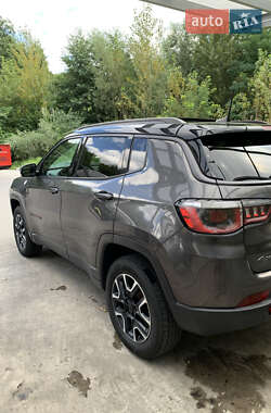 Внедорожник / Кроссовер Jeep Compass 2019 в 
