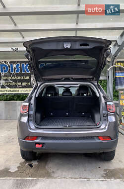 Внедорожник / Кроссовер Jeep Compass 2019 в 