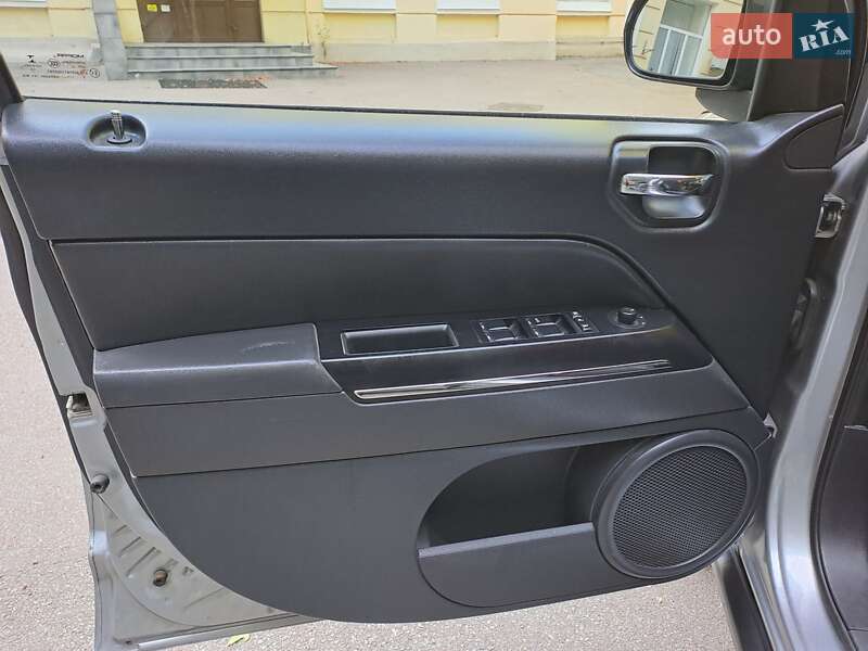 Внедорожник / Кроссовер Jeep Compass 2015 в Киеве