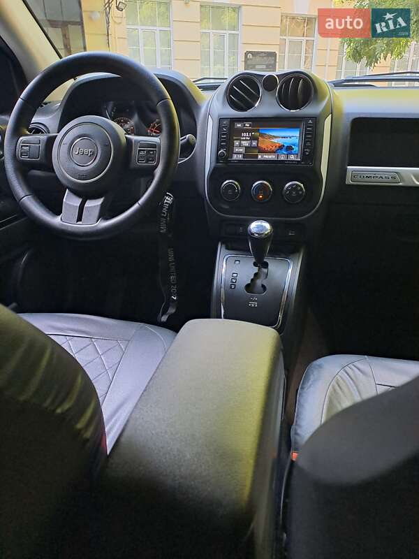 Внедорожник / Кроссовер Jeep Compass 2015 в Киеве