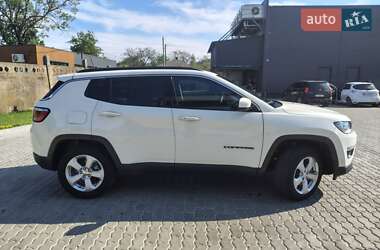Внедорожник / Кроссовер Jeep Compass 2018 в 