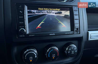 Внедорожник / Кроссовер Jeep Compass 2014 в 