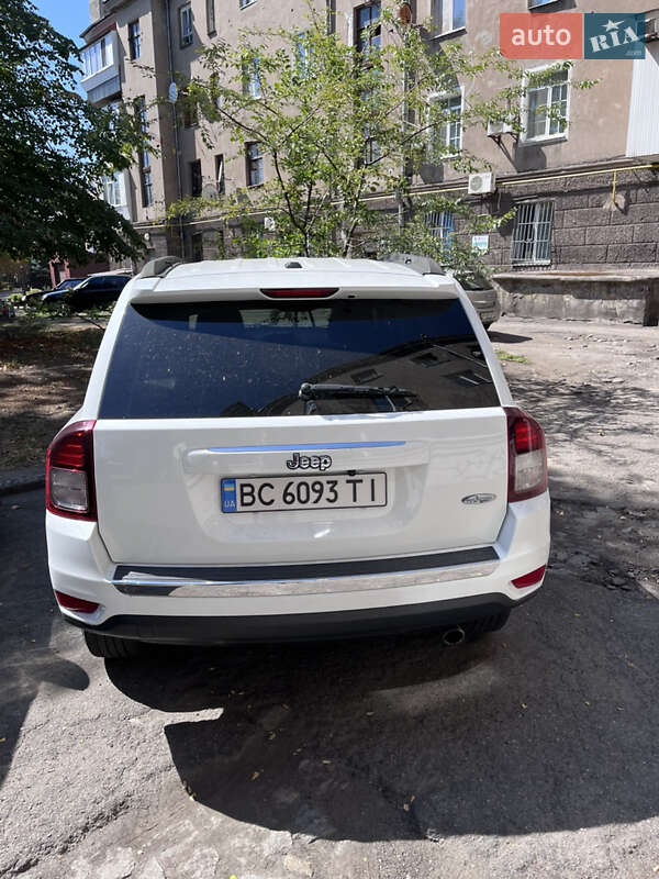 Внедорожник / Кроссовер Jeep Compass 2016 в Запорожье