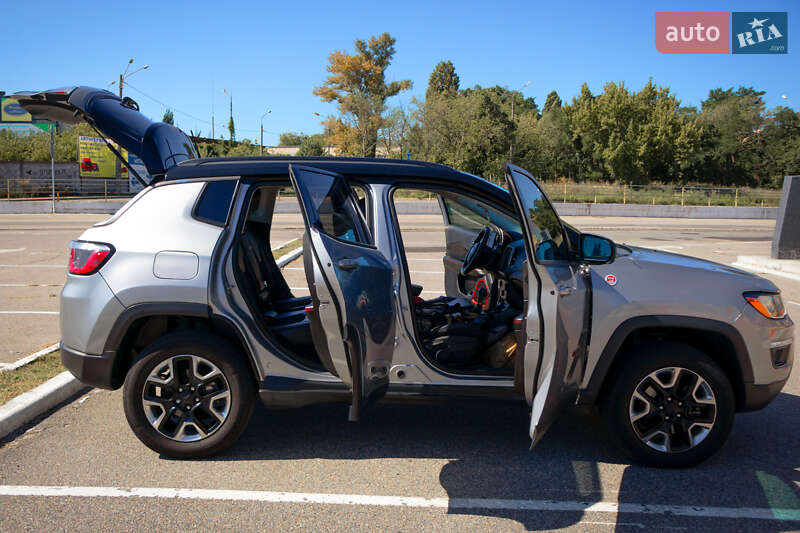 Позашляховик / Кросовер Jeep Compass 2017 в Києві