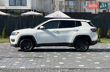 Внедорожник / Кроссовер Jeep Compass 2017 в 