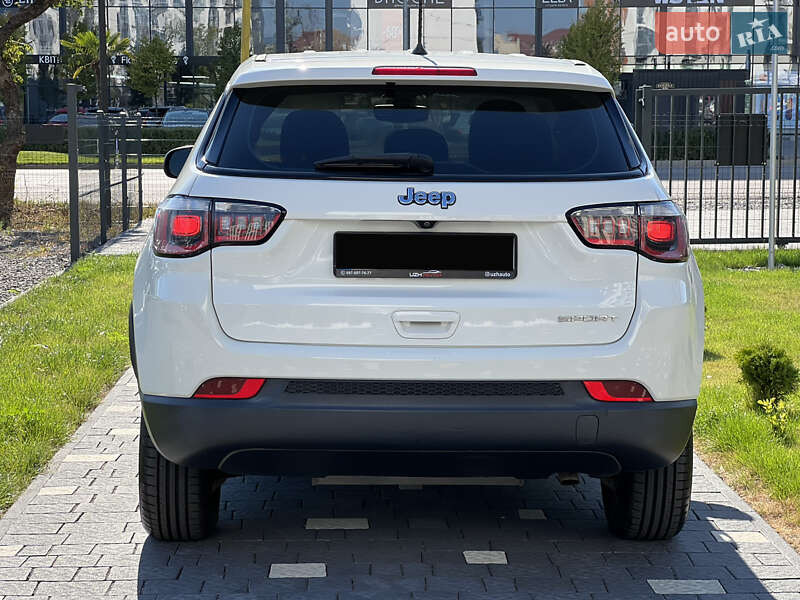 Внедорожник / Кроссовер Jeep Compass 2017 в Ужгороде