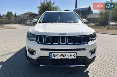 Внедорожник / Кроссовер Jeep Compass 2017 в 