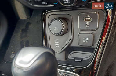 Внедорожник / Кроссовер Jeep Compass 2018 в 