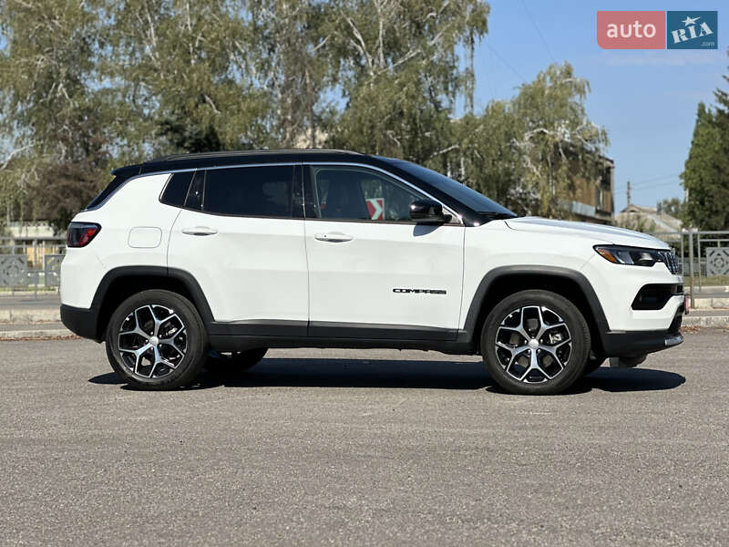 Внедорожник / Кроссовер Jeep Compass 2024 в Первомайске