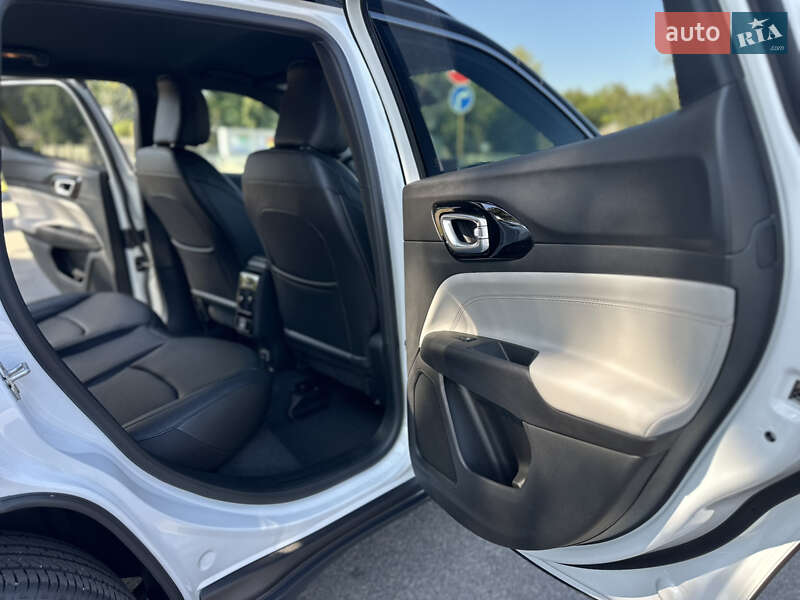Внедорожник / Кроссовер Jeep Compass 2024 в Первомайске