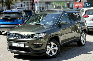 Внедорожник / Кроссовер Jeep Compass 2018 в 