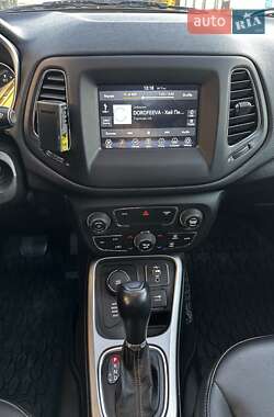 Внедорожник / Кроссовер Jeep Compass 2020 в 