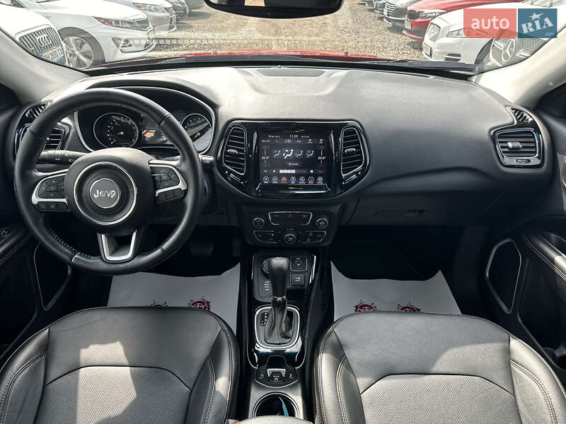 Внедорожник / Кроссовер Jeep Compass 2020 в Киеве