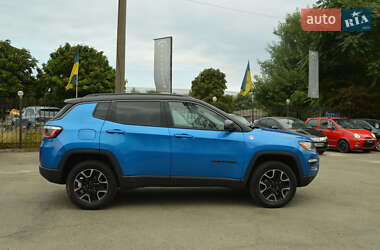 Внедорожник / Кроссовер Jeep Compass 2019 в 