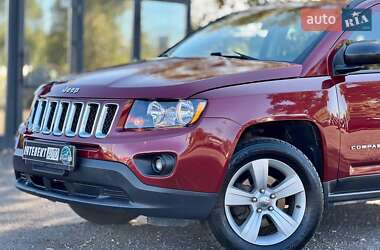 Внедорожник / Кроссовер Jeep Compass 2014 в 