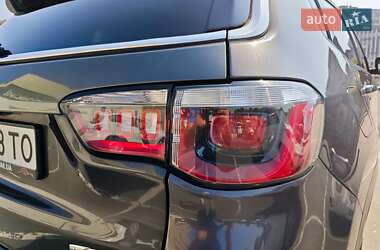 Внедорожник / Кроссовер Jeep Compass 2018 в 