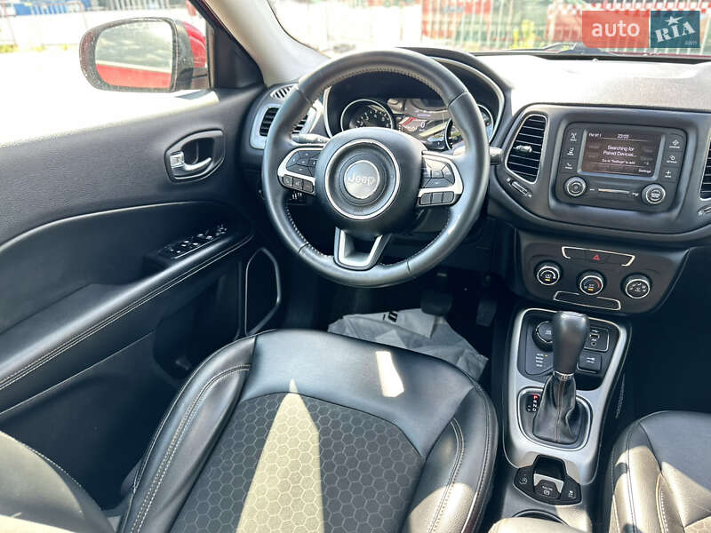 Внедорожник / Кроссовер Jeep Compass 2017 в Харькове