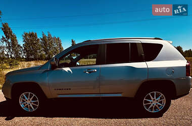Внедорожник / Кроссовер Jeep Compass 2016 в 