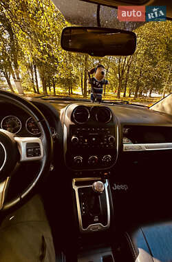 Внедорожник / Кроссовер Jeep Compass 2016 в 