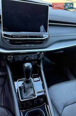 Внедорожник / Кроссовер Jeep Compass 2022 в 