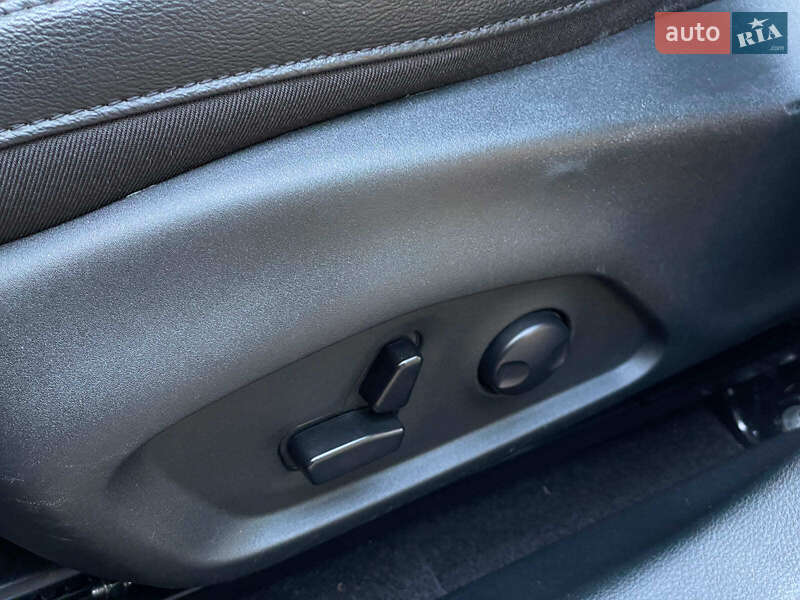 Позашляховик / Кросовер Jeep Compass 2023 в Києві фото 23 Позашляховик / Кросовер Jeep Compass 2023 в Києві