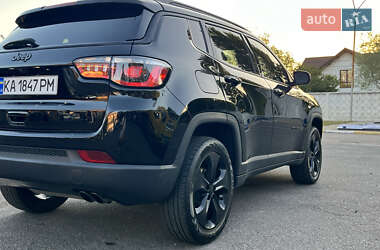 Внедорожник / Кроссовер Jeep Compass 2020 в 