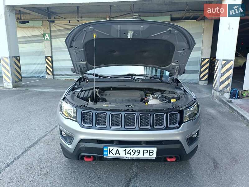 Внедорожник / Кроссовер Jeep Compass 2021 в Киеве