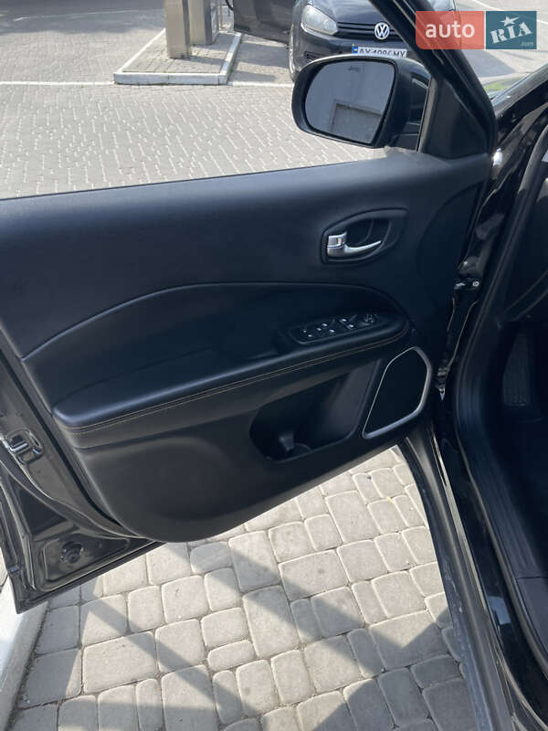 Позашляховик / Кросовер Jeep Compass 2019 в Харкові фото 21 Позашляховик / Кросовер Jeep Compass 2019 в Харкові