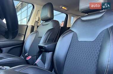 Внедорожник / Кроссовер Jeep Compass 2019 в 