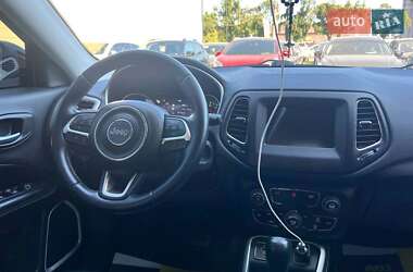 Внедорожник / Кроссовер Jeep Compass 2019 в 