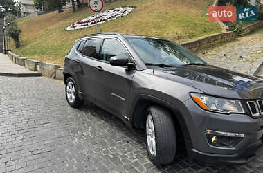 Внедорожник / Кроссовер Jeep Compass 2021 в 
