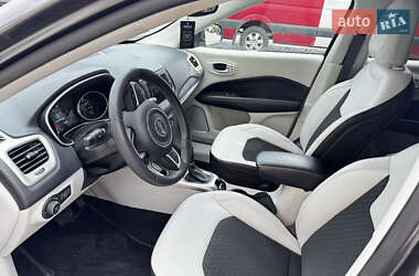 Внедорожник / Кроссовер Jeep Compass 2021 в 