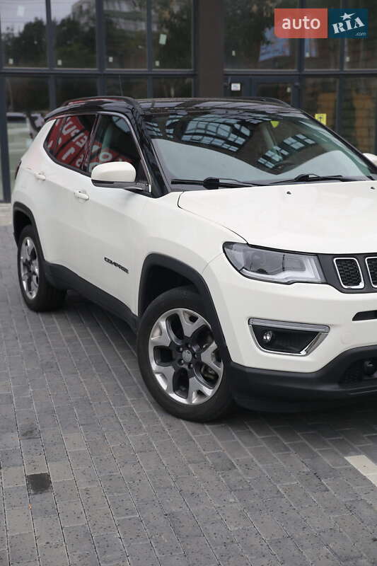 Внедорожник / Кроссовер Jeep Compass 2017 в Кременчуге