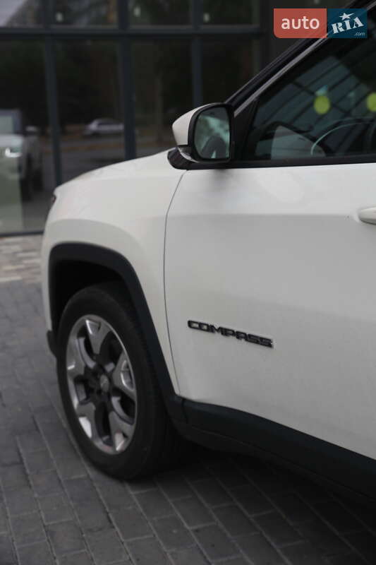 Внедорожник / Кроссовер Jeep Compass 2017 в Кременчуге