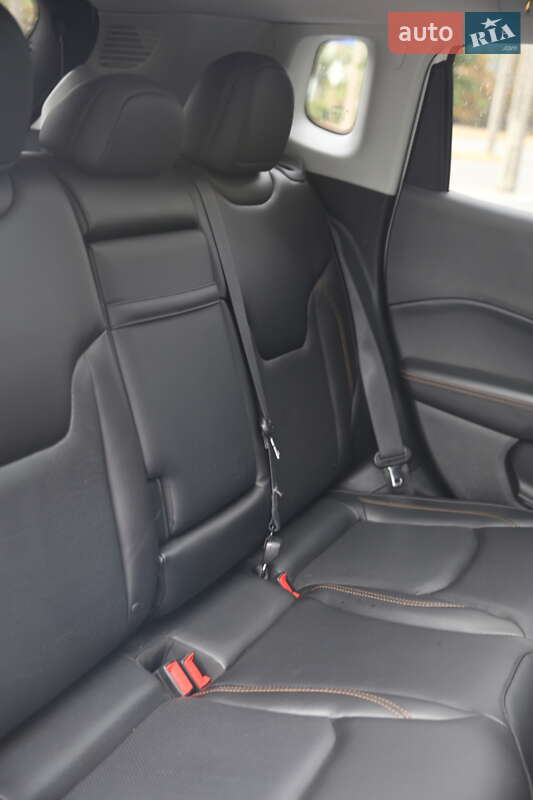 Внедорожник / Кроссовер Jeep Compass 2017 в Кременчуге