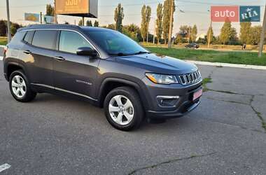 Внедорожник / Кроссовер Jeep Compass 2019 в 