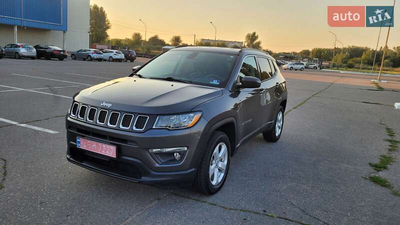 Внедорожник / Кроссовер Jeep Compass 2019 в 