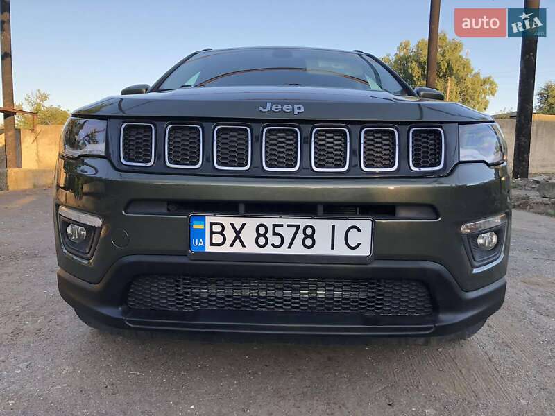 Внедорожник / Кроссовер Jeep Compass 2017 в Хмельницком